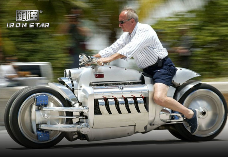 I22215 概念摩托车(图1)